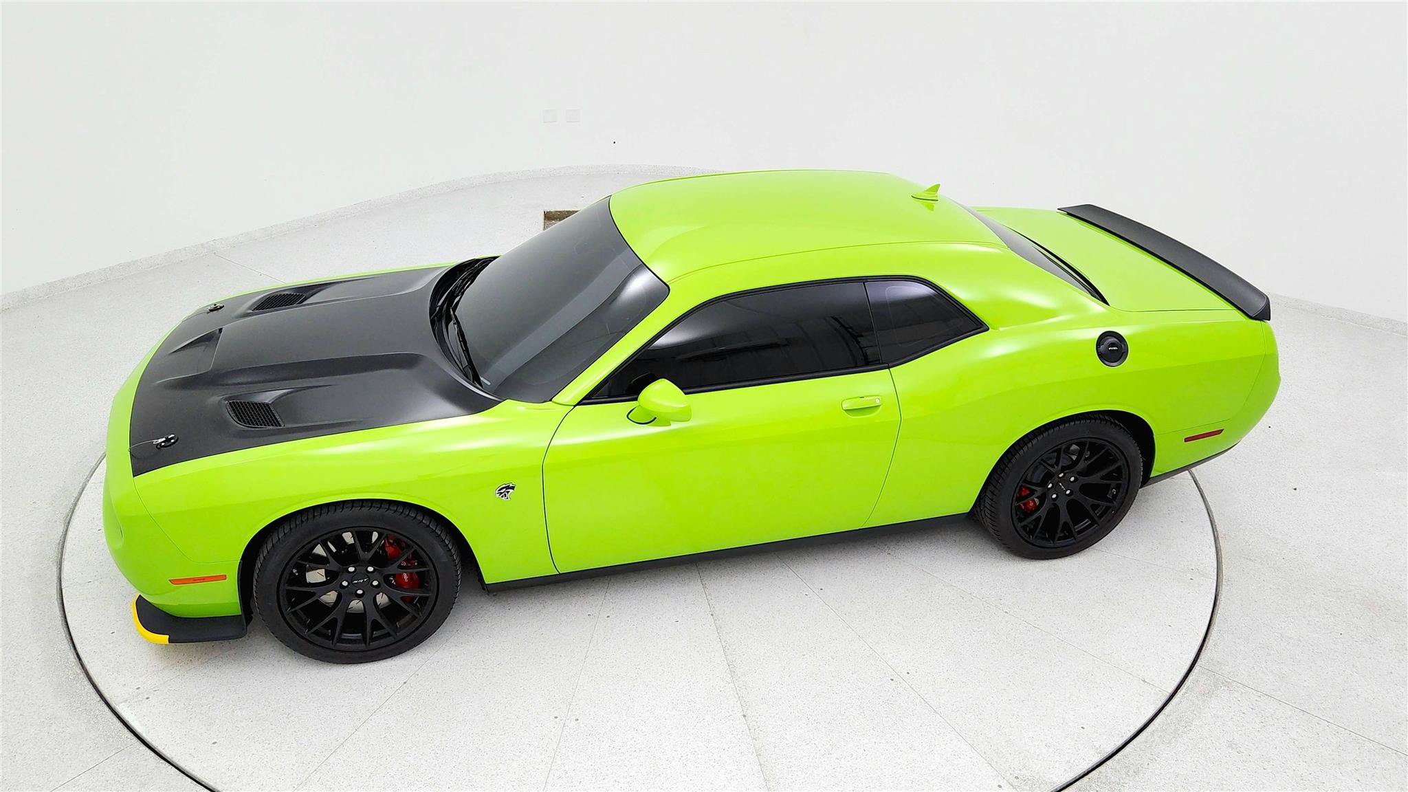 Used 2015 Dodge Challenger SRT Hellcat RWD image 26