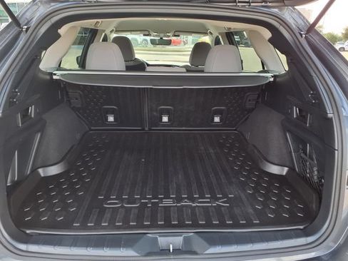 Certified 2025 Subaru Outback Premium AWD/4WD image 8