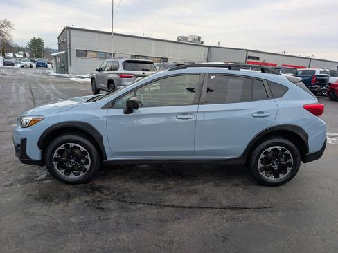 Used 2021 Subaru Crosstrek 2.0i image 3