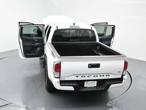 Used 2023 Toyota Tacoma TRD Off-Road AWD/4WD image 25