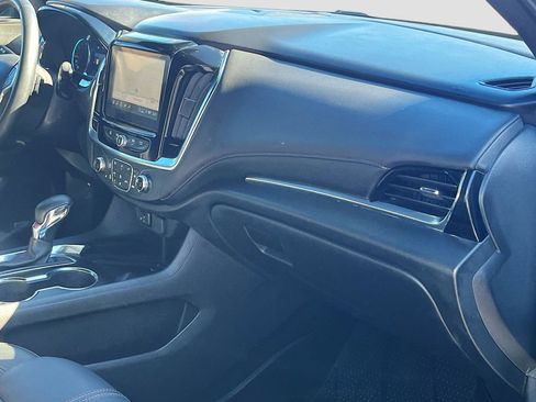 Used 2023 Chevrolet Traverse RS w/ LPO, Floor Liner Package FWD image 31