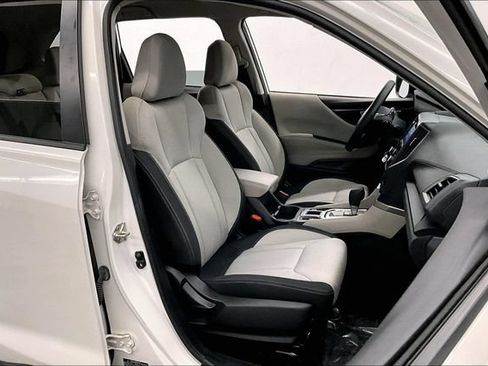 Used 2021 Subaru Forester AWD/4WD image 8