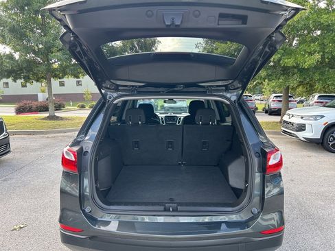 Used 2020 Chevrolet Equinox LS w/ LS Convenience Package image 27