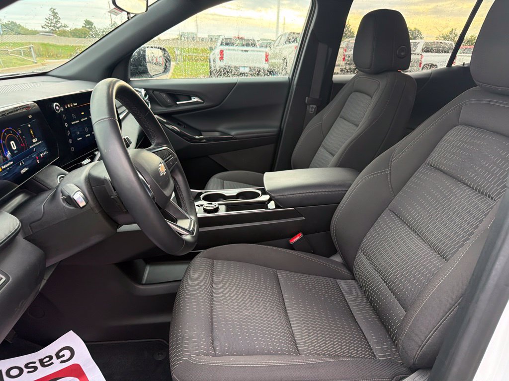 Used 2026 Chevrolet Equinox LT FWD image 18