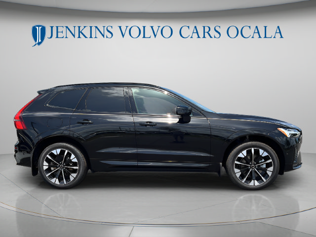 New 2026 Volvo XC60 B5 Plus AWD/4WD image 2