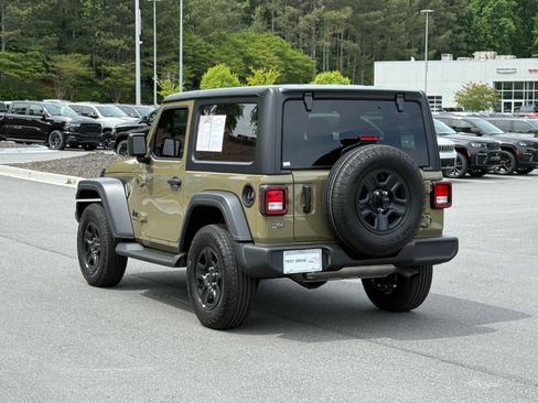 Used 2025 Jeep Wrangler Sport AWD/4WD image 3