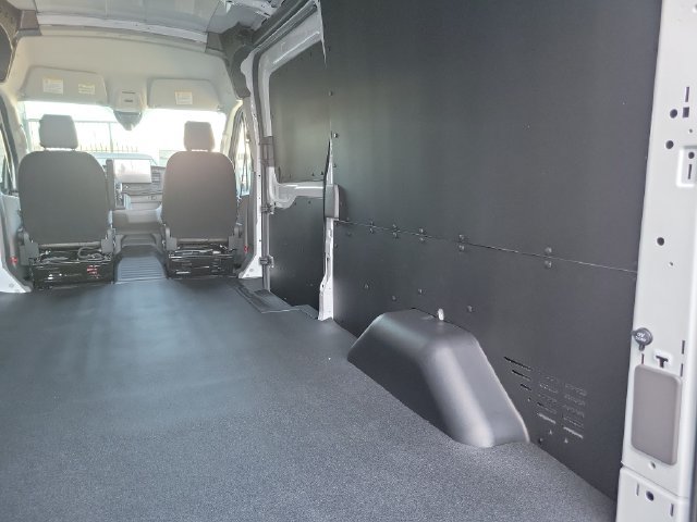 New 2027 Ford Transit 250 148 Medium Roof w/ Load Area Protection Package RWD image 10