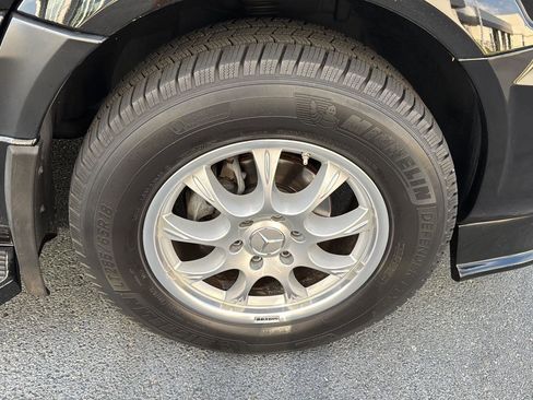 Used 2018 Mercedes-Benz Sprinter 3500 image 33