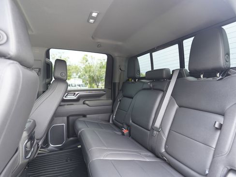 Used 2025 Chevrolet Silverado 2500 LTZ w/ LTZ Plus Package AWD/4WD image 9