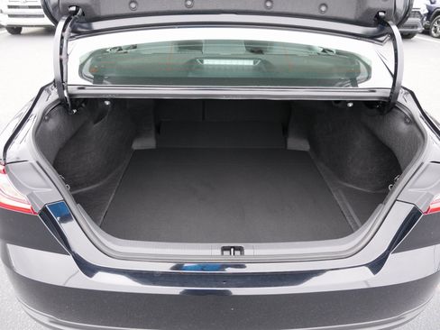 Used 2025 Toyota Camry LE image 13