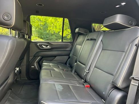Used 2021 GMC Yukon SLT AWD/4WD image 16