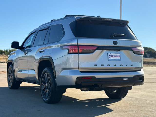 Used 2025 Toyota Sequoia Platinum AWD/4WD image 7