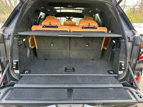 Used 2023 BMW X7 xDrive40i w/ M Sport Package image 30