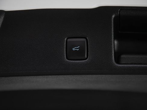 Used 2023 Ford Escape ST-Line Select w/ Tech Pack #1 AWD/4WD image 18