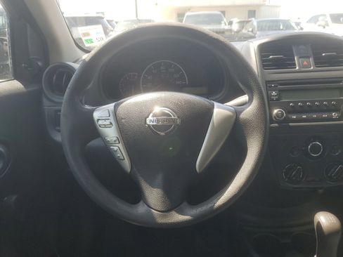 Used 2015 Nissan Versa S FWD image 14