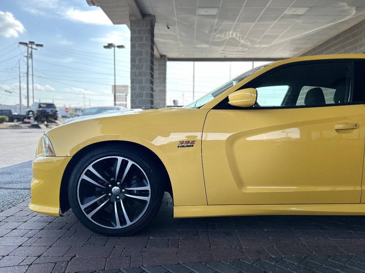 Used 2012 Dodge Charger SRT8 Super Bee w/ Premium Audio Group II RWD image 4