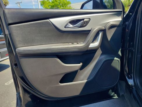 Used 2020 Chevrolet Blazer LT FWD image 19