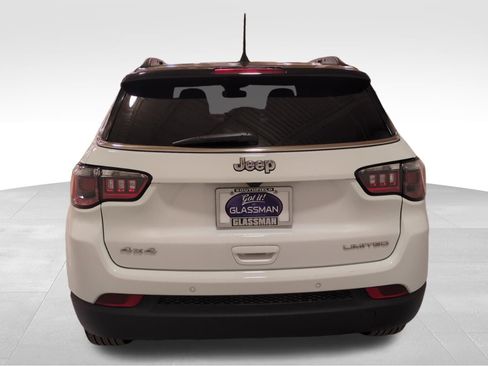 Used 2025 Jeep Compass Limited image 5