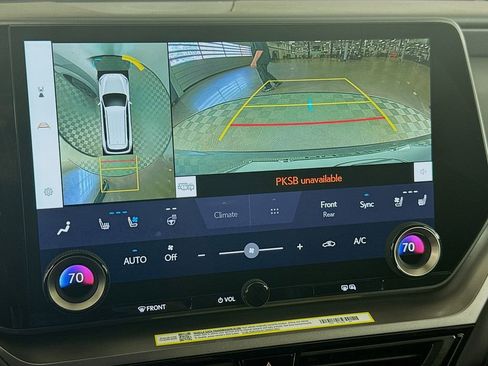 Used 2025 Lexus TX 500h AWD w/ Technology Package image 13