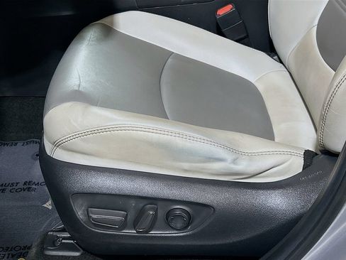Used 2022 Toyota RAV4 XLE Premium FWD image 16