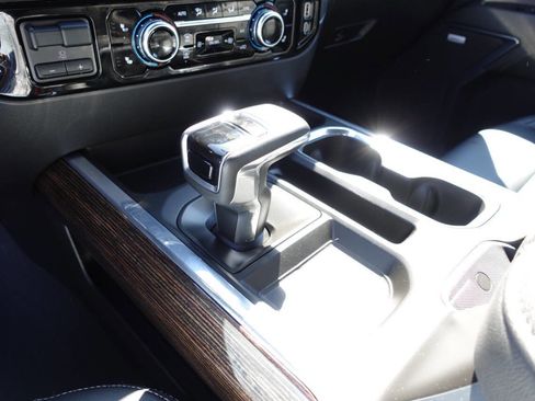 Used 2024 GMC Sierra 1500 Elevation image 38