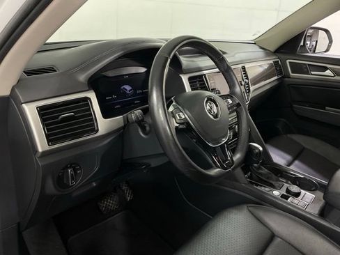 Used 2019 Volkswagen Atlas SEL AWD/4WD image 18