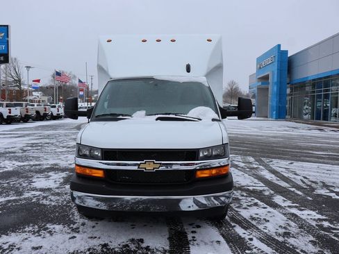 New 2025 Chevrolet Express 3500 w/ Power Convenience Package image 12