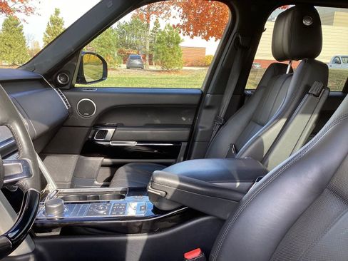 Used 2016 Land Rover Range Rover Supercharged image 23