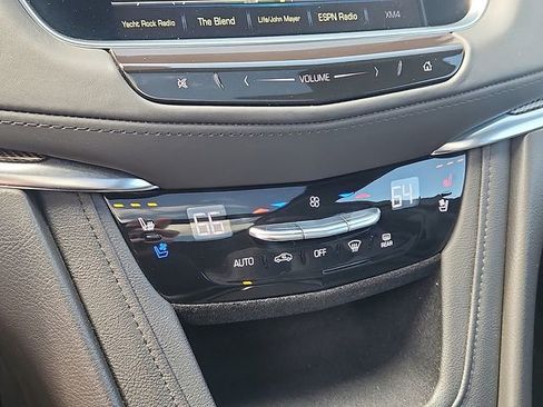 Used 2019 Cadillac XT5 Platinum image 16