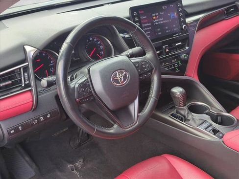 Used 2022 Toyota Camry XSE image 9