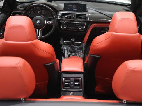 Used 2019 BMW M4 Convertible w/ Executive Package image 40