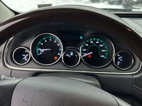 Used 2017 Buick Enclave Leather image 9