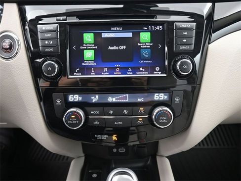 Certified 2022 Nissan Rogue Sport SL w/ Premium Package image 32