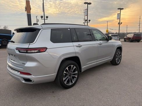 New 2025 Jeep Grand Cherokee L Overland w/ Advanced Protech Group III image 4