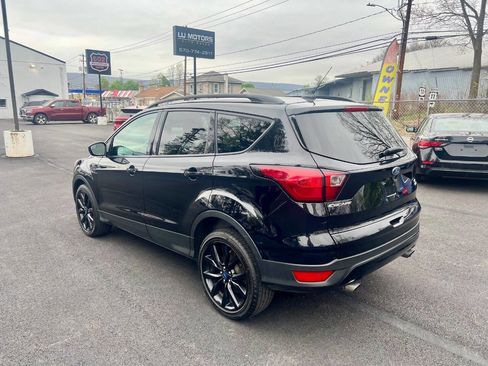 Used 2019 Ford Escape SE AWD/4WD image 4