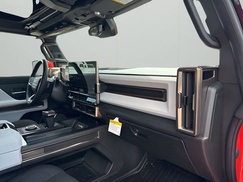 New 2025 GMC Hummer EV 2X w/ LPO, Dark Essentials Package image 27