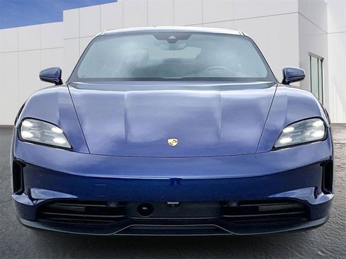 Used 2025 Porsche Taycan image 10