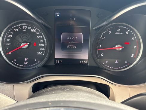 Used 2019 Mercedes-Benz GLC 300 image 12