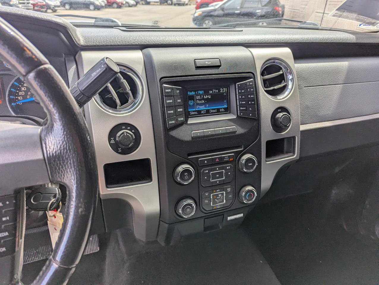 Used 2013 Ford F150 XLT w/ XLT Chrome Pkg AWD/4WD image 13