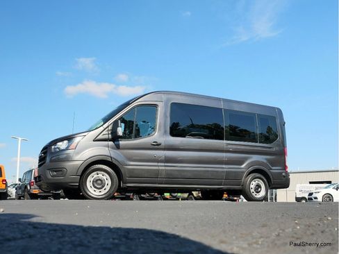 Used 2020 Ford Transit 350 XL image 30