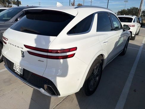 Used 2023 Genesis GV70 2.5T w/ Advanced Package image 4