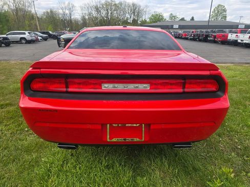 Used 2014 Dodge Challenger R/T Plus RWD image 6