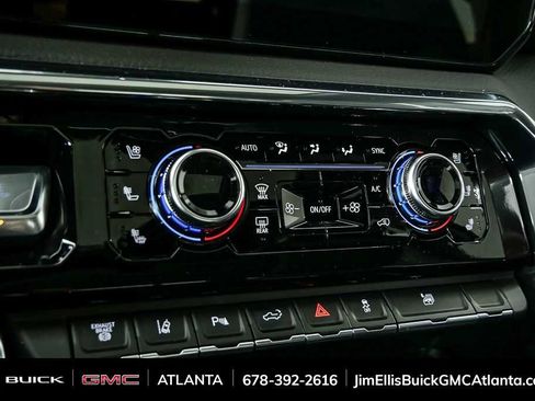 New 2026 GMC Sierra 3500 Denali w/ Denali Reserve Package AWD/4WD image 17