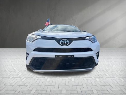 Used 2016 Toyota RAV4 SE image 12