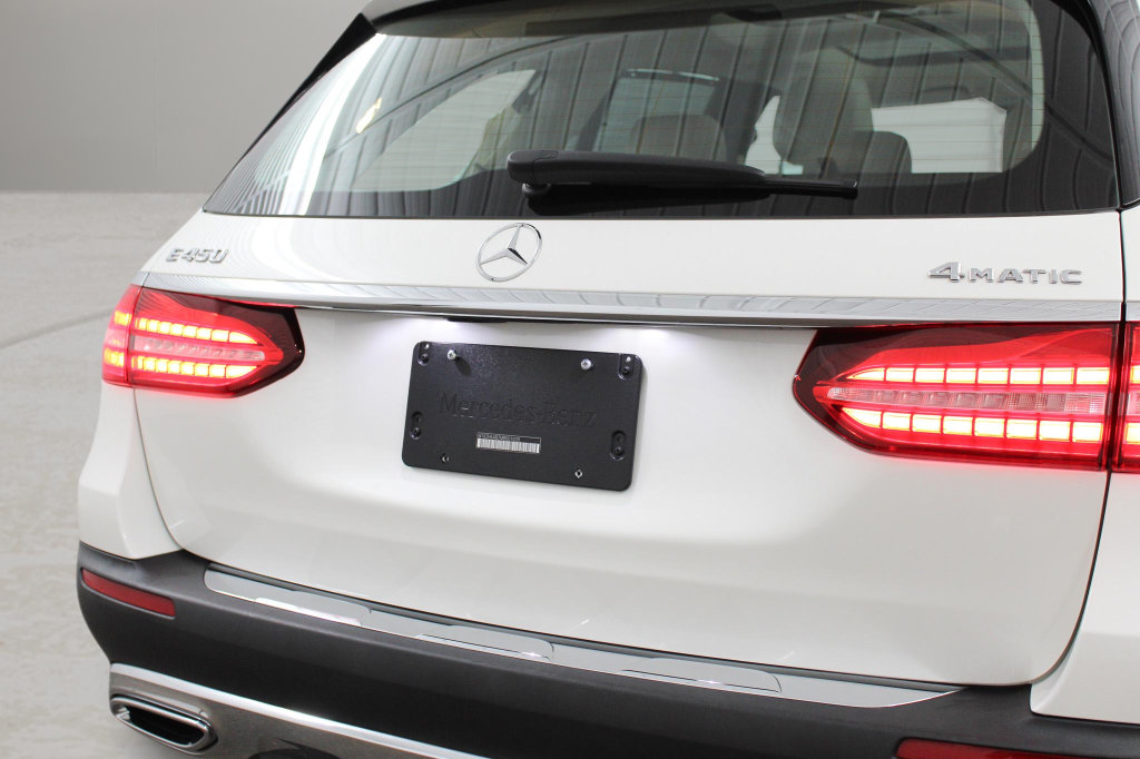 Used 2021 Mercedes-Benz E 450 4MATIC All-Terrain Wagon image 34