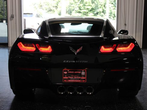 Used 2014 Chevrolet Corvette Stingray Coupe w/ 2LT Preferred Equipment Group RWD image 4