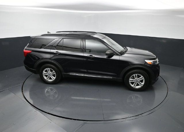 Used 2020 Ford Explorer XLT w/ Comfort Package AWD/4WD image 28