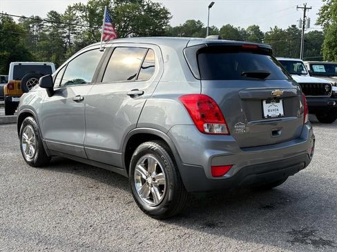 Used 2020 Chevrolet Trax LS w/ Tint and Cruise Package FWD image 8