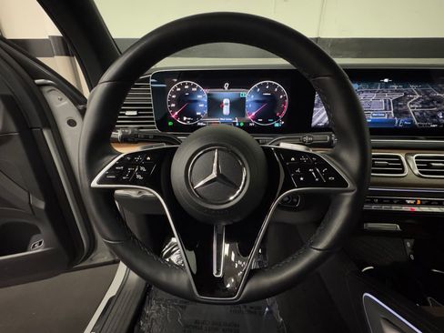 Used 2026 Mercedes-Benz GLE 350 4MATIC image 32