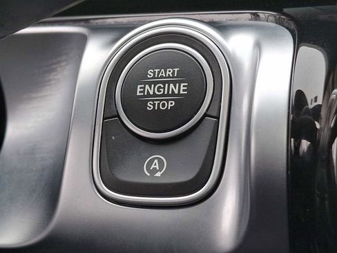 Certified 2023 Mercedes-Benz GLB 250 4MATIC image 19